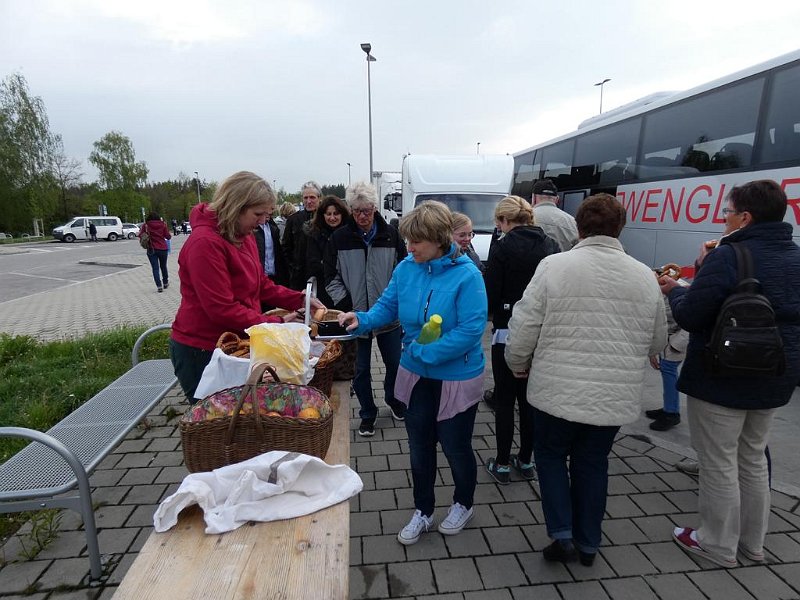 002-Erstmal Brotzeit!
